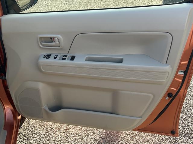 ワゴンＲ ハイブリッドＦＸ　ＥＴＣ　レーンアシスト　衝突被害軽減システム　オートライト　スマートキー　アイドリングストップ　電動格納ミラー　シートヒーター　ベンチシート　ＣＶＴ　盗難防止システム　ＡＢＳ　ＥＳＣ　ＣＤ（32枚目）