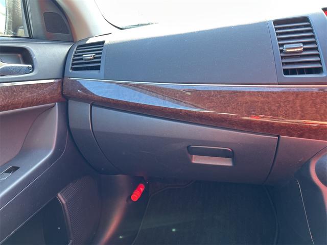 ギャランフォルティス スーパーエクシード　オートクルーズコントロール　アルミホイール　オートライト　ＣＶＴ　スマートキー　電動格納ミラー　盗難防止システム　ハーフレザーシート　ＣＤ　衝突安全ボディ　ＡＢＳ　エアコン　パワーステアリング（38枚目）