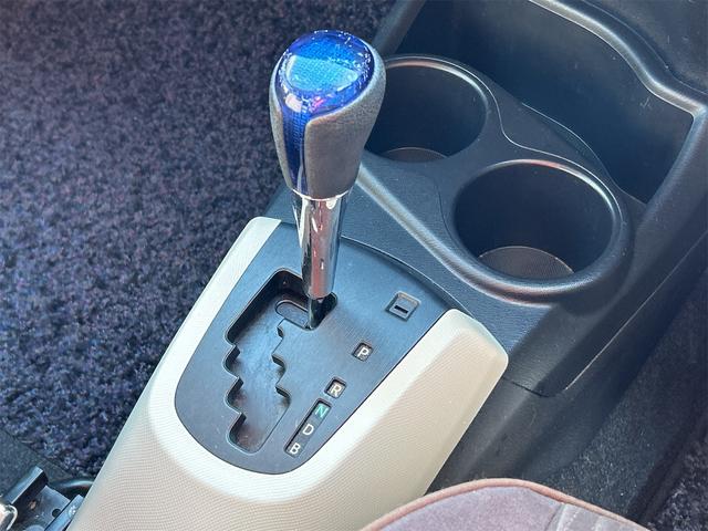 アクア Ｇ　ＥＴＣ　バックカメラ　ナビ　ＴＶ　オートライト　スマートキー　アイドリングストップ　電動格納ミラー　ＣＶＴ　衝突安全ボディ　ＡＢＳ　ＥＳＣ　ＣＤ　ＤＶＤ再生　Ｂｌｕｅｔｏｏｔｈ　エアコン（10枚目）