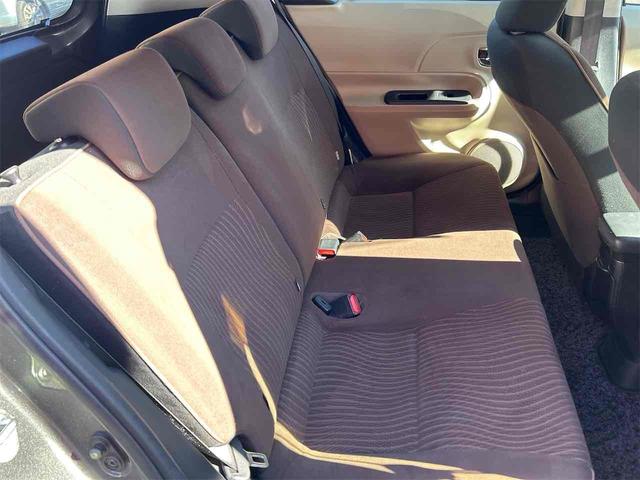 アクア Ｇ　ＥＴＣ　バックカメラ　ナビ　ＴＶ　オートライト　スマートキー　アイドリングストップ　電動格納ミラー　ＣＶＴ　衝突安全ボディ　ＡＢＳ　ＥＳＣ　ＣＤ　ＤＶＤ再生　Ｂｌｕｅｔｏｏｔｈ　エアコン（28枚目）