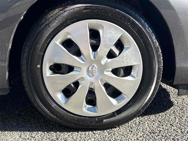 アクア Ｇ　ＥＴＣ　バックカメラ　ナビ　ＴＶ　オートライト　スマートキー　アイドリングストップ　電動格納ミラー　ＣＶＴ　衝突安全ボディ　ＡＢＳ　ＥＳＣ　ＣＤ　ＤＶＤ再生　Ｂｌｕｅｔｏｏｔｈ　エアコン（31枚目）