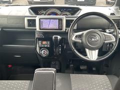 毎回座るフロントシート。運転席は必ず使用する部分ですので、座り心地が重要です！ 2