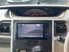 バックカメラ装備。駐車が苦手な方には欠かせません。 4