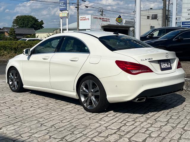 CLAクラス CLA180 ハーフレザーシート/バックモニター/18インチ/ETC/レーダーセーフティPKG/LEDヘッドライト/ETC/オートライト/Bluetooth/パドルシフト/キーレス/(8枚目)