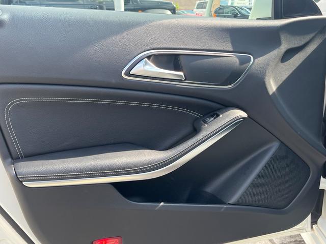 CLAクラス CLA180 ハーフレザーシート/バックモニター/18インチ/ETC/レーダーセーフティPKG/LEDヘッドライト/ETC/オートライト/Bluetooth/パドルシフト/キーレス/(23枚目)