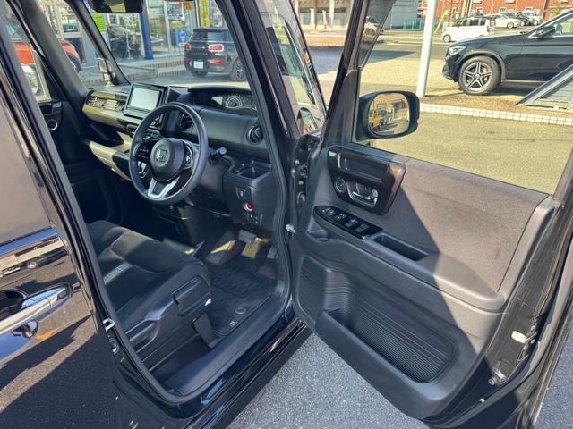 Ｎ－ＢＯＸカスタム Ｇ・Ｌホンダセンシング　パワースライドドア／バックカメラ／スマートキー／ＥＴＣ／プッシュスタート／社外ナビ・ＴＶ／純正アルミホイール（10枚目）