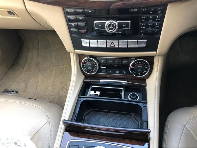 ＣＬＳクラス ＣＬＳ３５０　ブルーエフィシェンシー　クリアランスソナー　ナビ　アルミホイール　オートライト　サンルーフ　ＣＶＴ　シートヒーター　スマートキー　電動格納ミラー　パワーシート　ＣＤ　エアコン（48枚目）