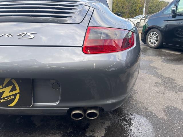 ９１１ ９１１カレラ４Ｓ　カブリオレ　４ＷＤ　オープンカー　ＥＴＣ　ナビ　ＨＩＤ　ＡＴ　シートヒーター　アルミホイール　盗難防止システム　衝突安全ボディ　ＡＢＳ　カセット　エアコン　パワーステアリング　パワーウィンドウ　運転席エアバッグ（29枚目）