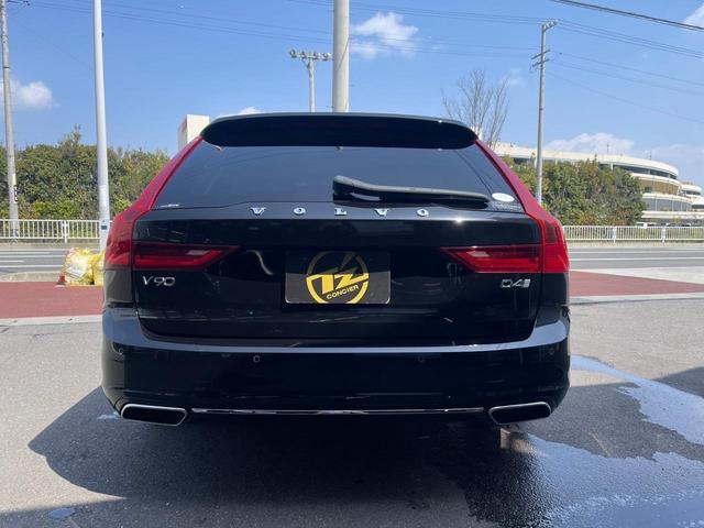 Ｖ９０ Ｄ４　インスクリプション　ＥＴＣ　全周囲カメラ　ナビ　クリアランスソナー　オートクルーズコントロール　レーンアシスト　衝突被害軽減システム　アルミホイール　ＬＥＤヘッドランプ　パワーシート　革シート　スマートキー（19枚目）