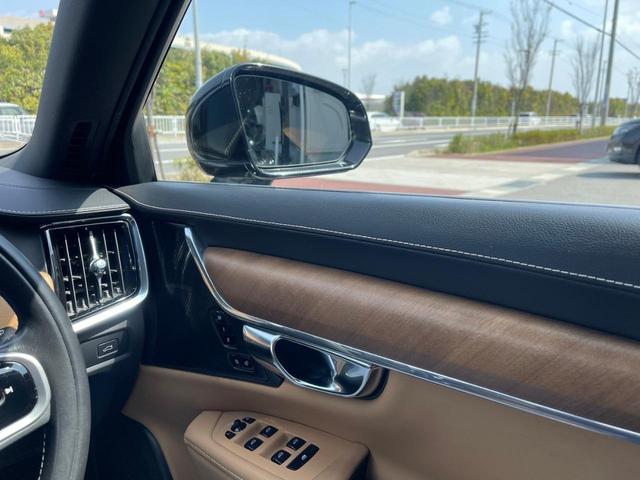 Ｖ９０ Ｄ４　インスクリプション　ＥＴＣ　全周囲カメラ　ナビ　クリアランスソナー　オートクルーズコントロール　レーンアシスト　衝突被害軽減システム　アルミホイール　ＬＥＤヘッドランプ　パワーシート　革シート　スマートキー（55枚目）