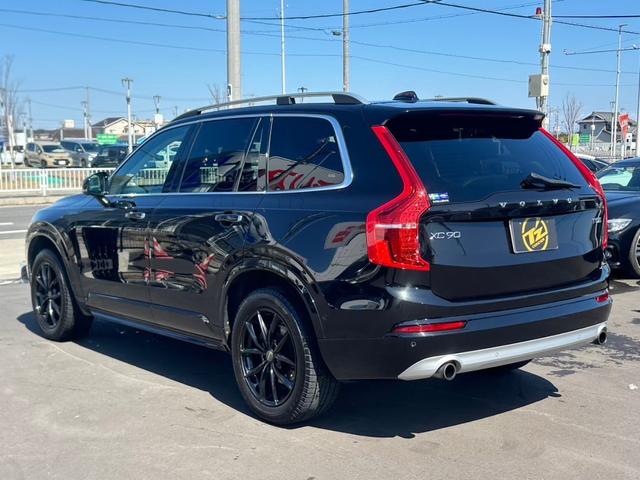 ＸＣ９０ Ｔ５　ＡＷＤ　モーメンタム　４ＷＤ　ＥＴＣ　全周囲カメラ　クリアランスソナー　オートクルーズコントロール　レーンアシスト　パワーシート　パークアシスト　衝突被害軽減システム　ナビ　ＴＶ　オートマチックハイビーム　オートライト（16枚目）