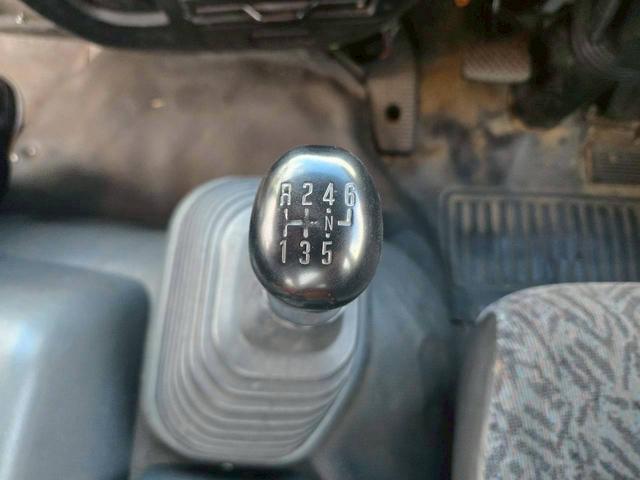 フォワード ベースグレード　トラック　ＭＴ　ＥＴＣ　バックカメラ　エアコン　運転席エアバッグ（5枚目）