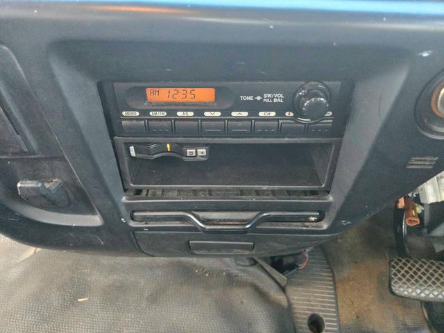 フォワード ベースグレード　トラック　ＭＴ　ＥＴＣ　バックカメラ　エアコン　運転席エアバッグ（8枚目）