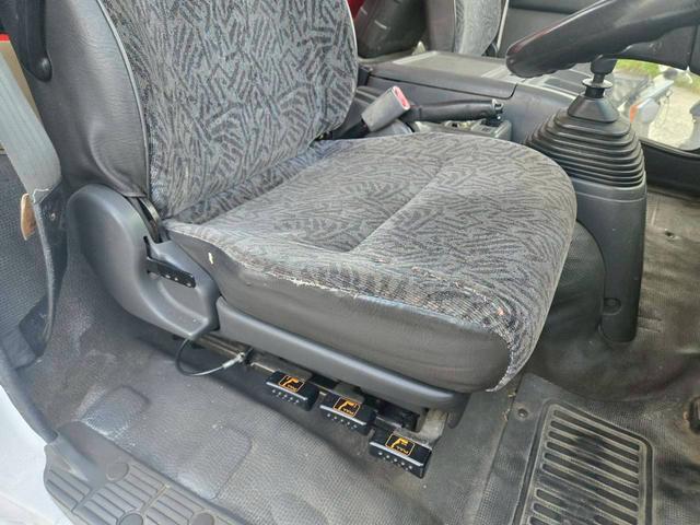 フォワード ベースグレード　トラック　ＭＴ　ＥＴＣ　バックカメラ　エアコン　運転席エアバッグ（45枚目）