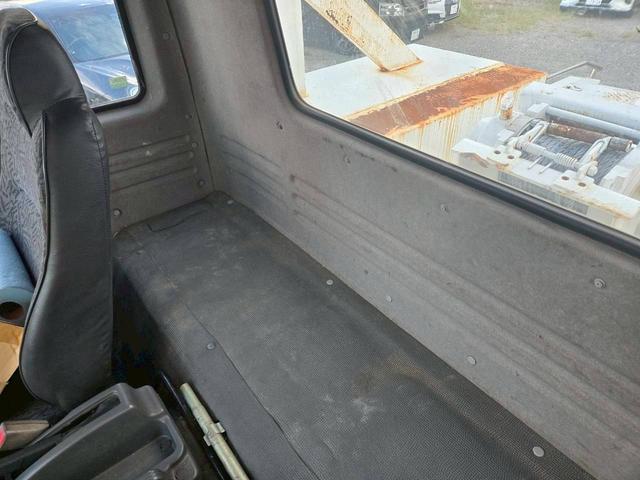 フォワード ベースグレード　トラック　ＭＴ　ＥＴＣ　バックカメラ　エアコン　運転席エアバッグ（46枚目）
