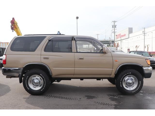 ハイラックスサーフ ＳＳＲ－Ｘ　ワイド　４ＷＤ　ＥＴＣ　バックカメラ　サンルーフ　ＡＴ　ＣＤ　ＡＢＳ　エアコン　パワーステアリング　パワーウィンドウ　革調シートカバー　バグガード（7枚目）