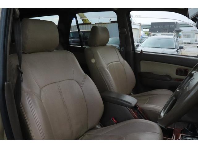 ハイラックスサーフ ＳＳＲ－Ｘ　ワイド　４ＷＤ　ＥＴＣ　バックカメラ　サンルーフ　ＡＴ　ＣＤ　ＡＢＳ　エアコン　パワーステアリング　パワーウィンドウ　革調シートカバー　バグガード（17枚目）