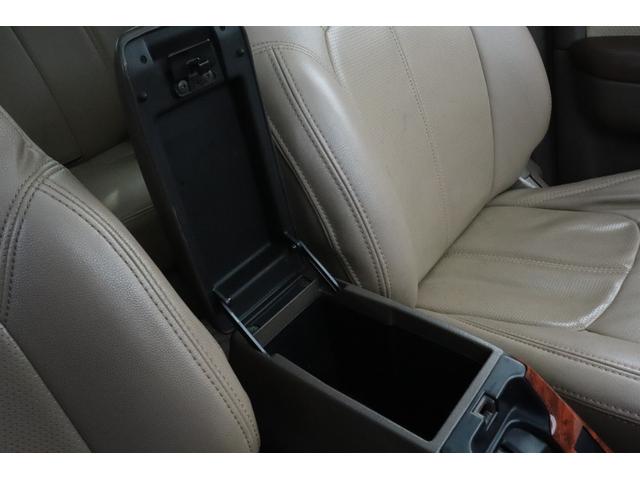 ハイラックスサーフ ＳＳＲ－Ｘ　ワイド　４ＷＤ　ＥＴＣ　バックカメラ　サンルーフ　ＡＴ　ＣＤ　ＡＢＳ　エアコン　パワーステアリング　パワーウィンドウ　革調シートカバー　バグガード（26枚目）