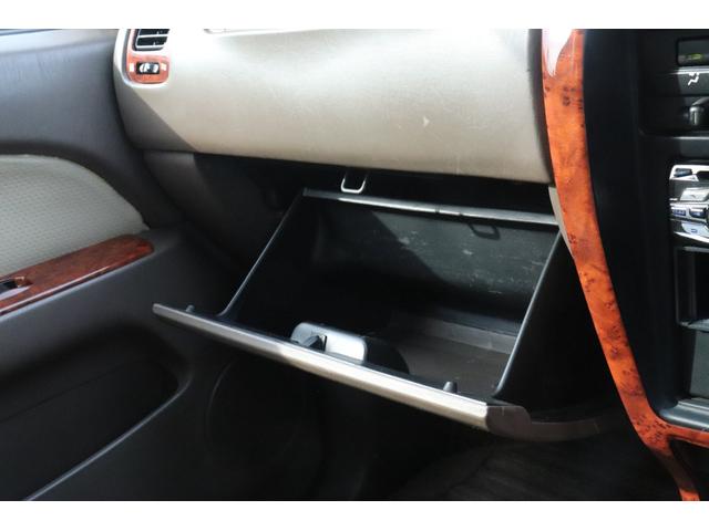 ハイラックスサーフ ＳＳＲ－Ｘ　ワイド　４ＷＤ　ＥＴＣ　バックカメラ　サンルーフ　ＡＴ　ＣＤ　ＡＢＳ　エアコン　パワーステアリング　パワーウィンドウ　革調シートカバー　バグガード（29枚目）