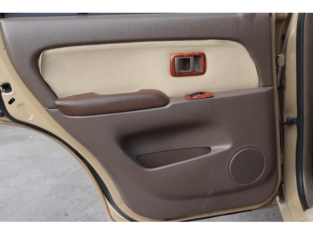 ハイラックスサーフ ＳＳＲ－Ｘ　ワイド　４ＷＤ　ＥＴＣ　バックカメラ　サンルーフ　ＡＴ　ＣＤ　ＡＢＳ　エアコン　パワーステアリング　パワーウィンドウ　革調シートカバー　バグガード（39枚目）