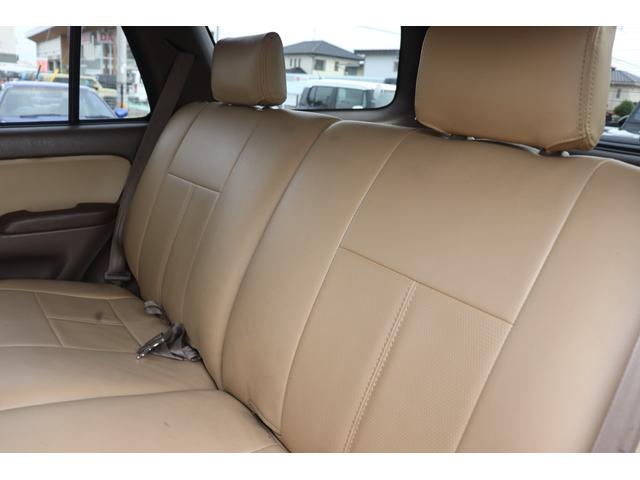 ハイラックスサーフ ＳＳＲ－Ｘ　ワイド　４ＷＤ　ＥＴＣ　バックカメラ　サンルーフ　ＡＴ　ＣＤ　ＡＢＳ　エアコン　パワーステアリング　パワーウィンドウ　革調シートカバー　バグガード（42枚目）