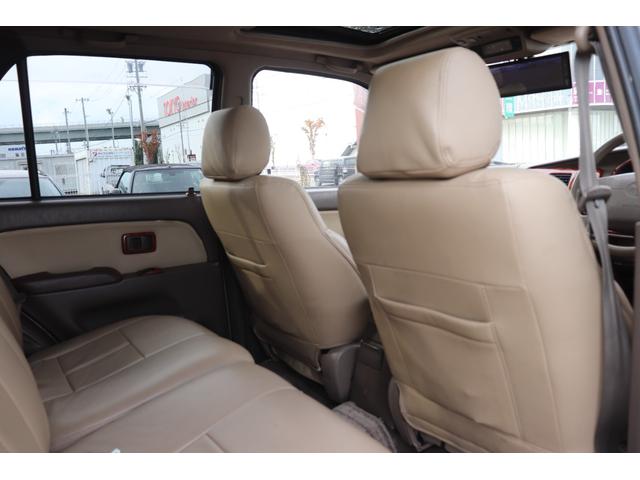 ハイラックスサーフ ＳＳＲ－Ｘ　ワイド　４ＷＤ　ＥＴＣ　バックカメラ　サンルーフ　ＡＴ　ＣＤ　ＡＢＳ　エアコン　パワーステアリング　パワーウィンドウ　革調シートカバー　バグガード（43枚目）