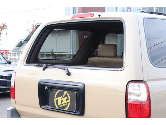 ハイラックスサーフ ＳＳＲ－Ｘ　ワイド　４ＷＤ　ＥＴＣ　バックカメラ　サンルーフ　ＡＴ　ＣＤ　ＡＢＳ　エアコン　パワーステアリング　パワーウィンドウ　革調シートカバー　バグガード（47枚目）