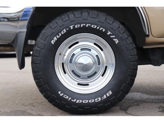 ハイラックスサーフ ＳＳＲ－Ｘ　ワイド　４ＷＤ　ＥＴＣ　バックカメラ　サンルーフ　ＡＴ　ＣＤ　ＡＢＳ　エアコン　パワーステアリング　パワーウィンドウ　革調シートカバー　バグガード（56枚目）