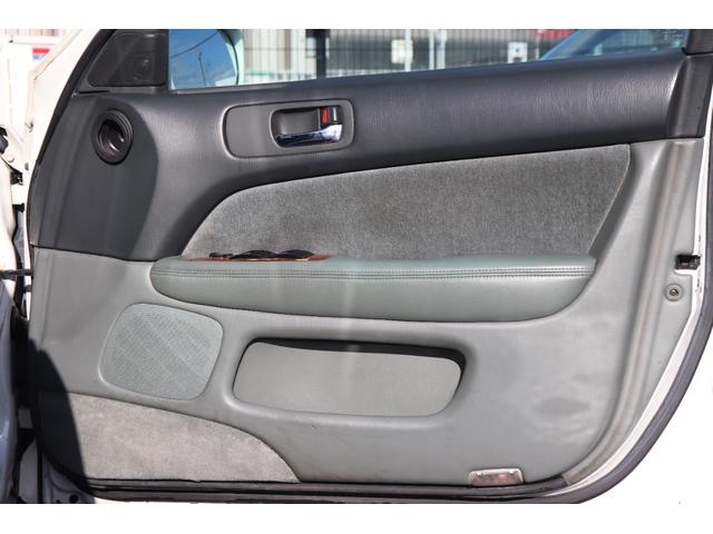 セルシオ A仕様 AMEシュタイナー19インチホイール エスペリアサスペンション ETC オートクルーズコントロール アルミホイール オートライト HID AT キーレスエントリー 電動格納ミラー パワーシート(40枚目)