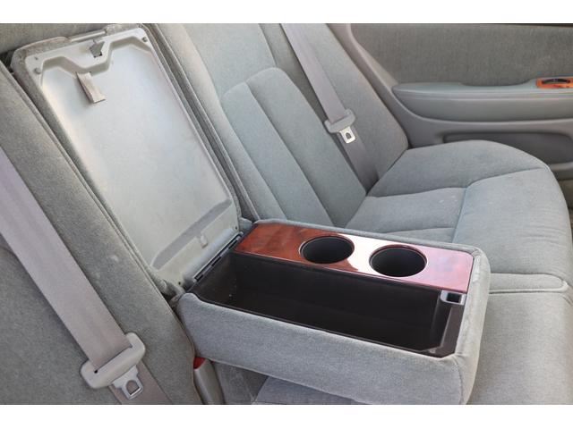 セルシオ A仕様 AMEシュタイナー19インチホイール エスペリアサスペンション ETC オートクルーズコントロール アルミホイール オートライト HID AT キーレスエントリー 電動格納ミラー パワーシート(46枚目)