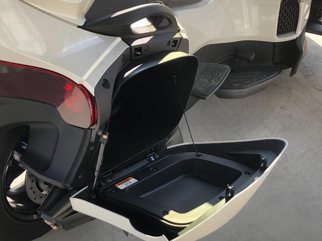 日本 　カンナムスパイダーＲＴ　オーディオブルートゥース　ＥＴＣ　グリップヒーター（12枚目）