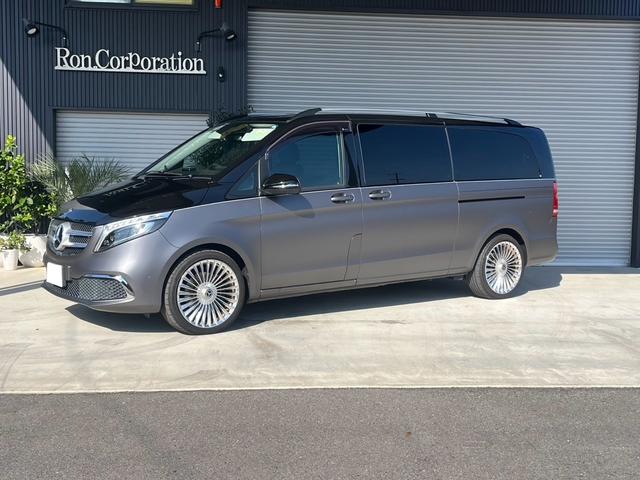 Vクラス V220dアバンギャルドエクストラロングAMGライン ディーゼルターボ  (ブラック&グレーラッピング)(2枚目)