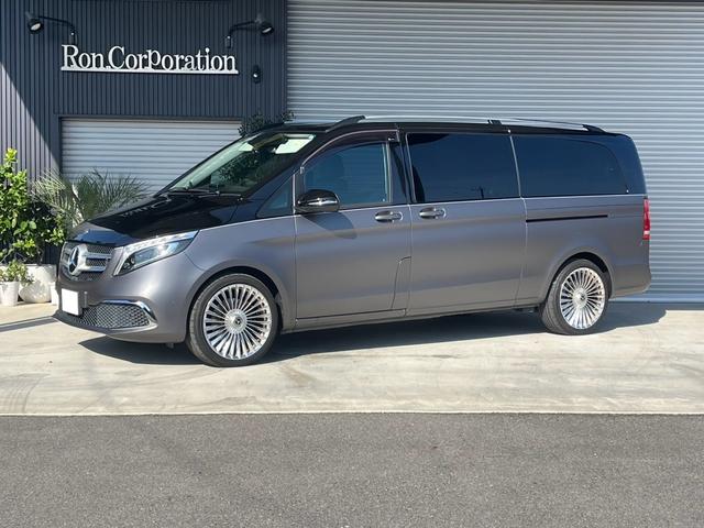 Vクラス V220dアバンギャルドエクストラロングAMGライン ディーゼルターボ  (ブラック&グレーラッピング)(3枚目)