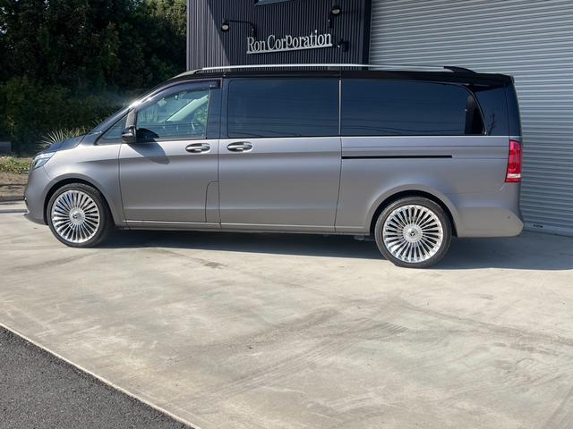 Vクラス V220dアバンギャルドエクストラロングAMGライン ディーゼルターボ  (ブラック&グレーラッピング)(6枚目)