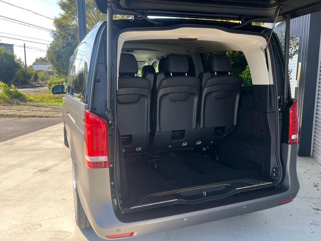 Vクラス V220dアバンギャルドエクストラロングAMGライン ディーゼルターボ  (ブラック&グレーラッピング)(11枚目)