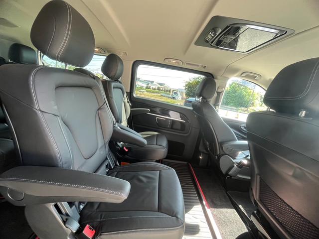 Vクラス V220dアバンギャルドエクストラロングAMGライン ディーゼルターボ  (ブラック&グレーラッピング)(18枚目)