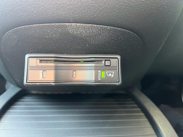 Vクラス V220dアバンギャルドエクストラロングAMGライン ディーゼルターボ  (ブラック&グレーラッピング)(24枚目)