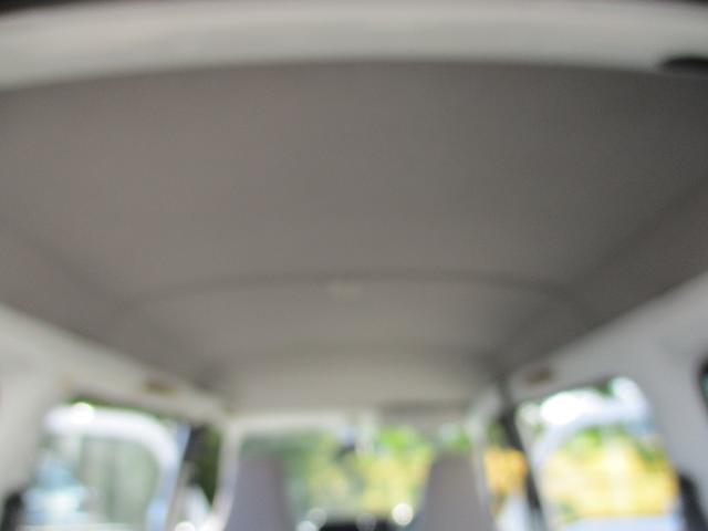 サンバーバン トランスポーター パワステ エアコン オートマ タイミングベルト&ウォーターポンプ類交換済 タイヤ溝タップリ(29枚目)