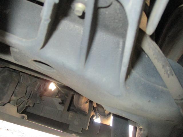 サンバーバン トランスポーター パワステ エアコン オートマ タイミングベルト&ウォーターポンプ類交換済 タイヤ溝タップリ(33枚目)