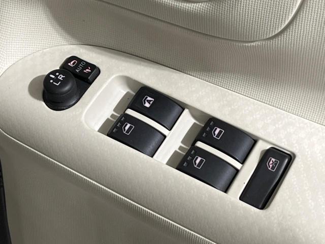 X SAIII 禁煙車 ディスプレイオーディオ スマートアシストIII オートエアコン スマートキー プッシュスタート アイドリングストップ オートライト 横滑り防止装置 プライバシーガラス(27枚目)
