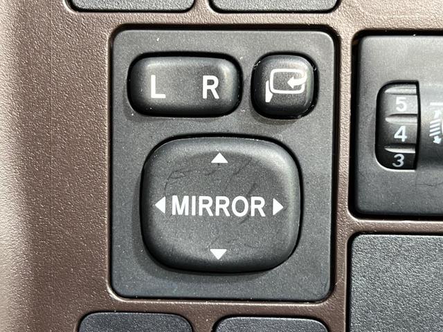 X クツロギ SDナビ 地デジ バックモニター ETC 電動格納ミラー ブラック/チョコインパネ 禁煙車 助手席シートアンダートレイ プライバシーガラス キーフリーシステム(26枚目)