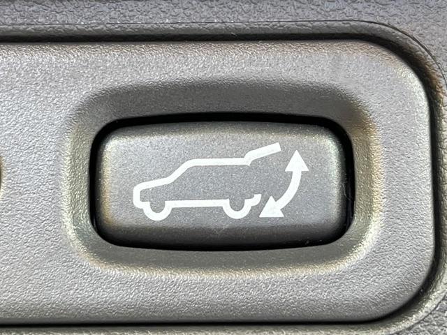 P 三菱e-Assist 両側パワースライドドア 純正ナビ アラウンドビューモニター 禁煙車 シートベンチレーション パワーシート LEDヘッドライト LEDフォグ ステアリングヒーター 7人乗り(33枚目)