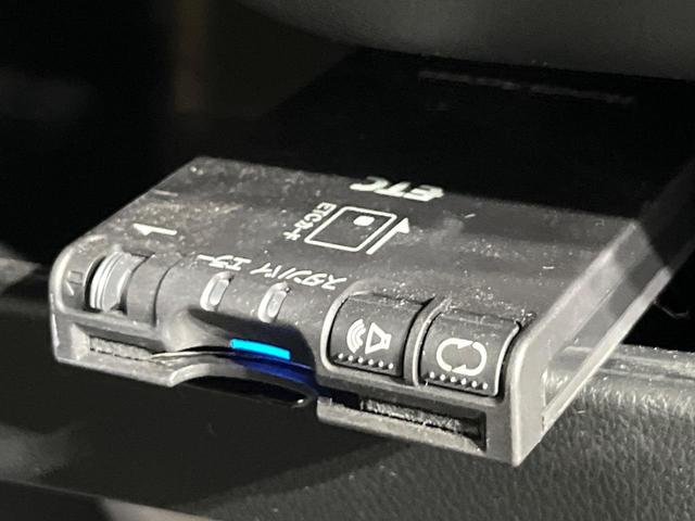 Ｎ－ＢＯＸ Ｇ　禁煙車　純正ナビ　ワンセグ　ＥＴＣ　オートエアコン　シティブレーキサポート　ヘッドライトレベライザー　ＥＣＯＮ　両側スライドドア　プライバシーガラス　スマートキー（5枚目）