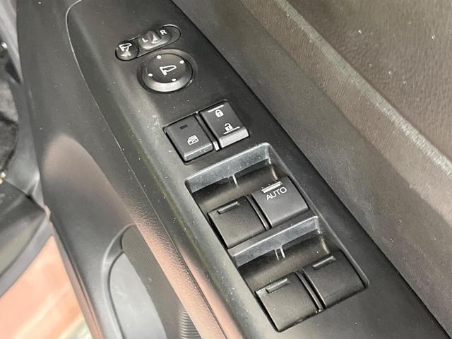 Ｎ－ＢＯＸ Ｇ　禁煙車　純正ナビ　ワンセグ　ＥＴＣ　オートエアコン　シティブレーキサポート　ヘッドライトレベライザー　ＥＣＯＮ　両側スライドドア　プライバシーガラス　スマートキー（24枚目）