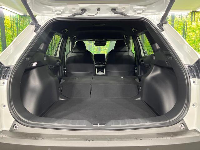 カローラクロス ハイブリッド　Ｚ　純正１０．５型ナビ機能付きＤＡ　全周囲カメラ　禁煙車　衝突軽減装置　シートヒーター　クリアランスソナー　ＬＥＤヘッドライト　ＬＥＤフロントフォグ　パワーバックドア　フルセグ　パワーシート（10枚目）