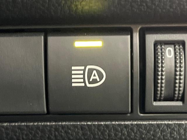 カローラクロス ハイブリッド　Ｚ　ガラスルーフ　純正１０．５型ナビ機能付きＤＡ　禁煙車　衝突軽減装置　シートヒーター　バックカメラ　ＥＴＣ　クリアランスソナー　ＬＥＤヘッドライト　ＬＥＤフロントフォグ　フルセグ　パワーバックドア（40枚目）