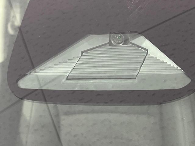 ヴェゼル e:HEV Z 登録済未使用車 バックカメラ 衝突被害軽減システム レーダークルーズ 電動リアゲート コーナーセンサー スマートキー LEDヘッド ETC2.0 オートハイビーム 車線逸脱警報 オートライト(5枚目)