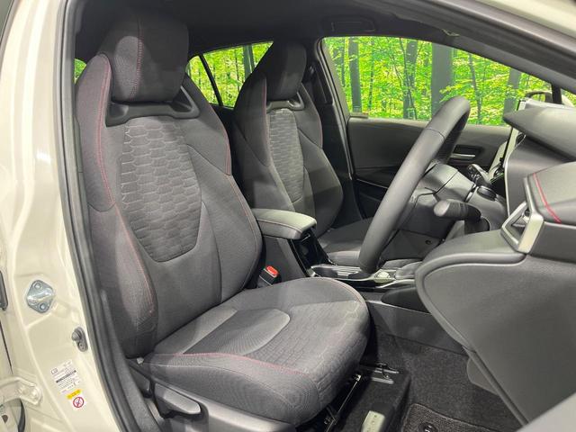 カローラスポーツ ハイブリッドＧ　Ｚ　純正９型ナビ　禁煙車　衝突軽減装置　バックカメラ　ＥＴＣ　クリアランスソナー　ＬＥＤヘッドライト　ＬＥＤフロントフォグ　フルセグ　Ｂｌｕｅｔｏｏｔｈ再生　スマートキー　オートライト（8枚目）