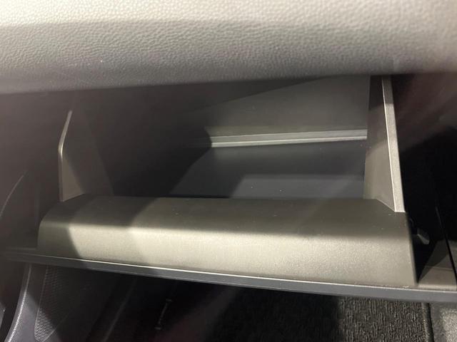 カローラスポーツ ハイブリッドＧ　Ｚ　純正９型ナビ　禁煙車　衝突軽減装置　バックカメラ　ＥＴＣ　クリアランスソナー　ＬＥＤヘッドライト　ＬＥＤフロントフォグ　フルセグ　Ｂｌｕｅｔｏｏｔｈ再生　スマートキー　オートライト（45枚目）