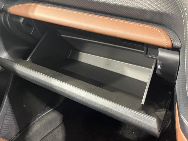 フォレスター アドバンス　禁煙車　４ＷＤ　純正８インチナビ　サイド＆バックカメラ　アイサイトＶｅｒ．３　レーダークルーズ　電動リアゲート　茶革シート　全席シートヒーター　　コーナーセンサー　スマートキー　ＬＥＤヘッド（41枚目）